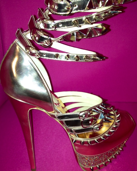 Louboutin 160 store