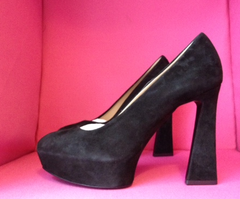 Celine Black Suede Pumps: ASO Kim Kardashian + Kylie Jenner