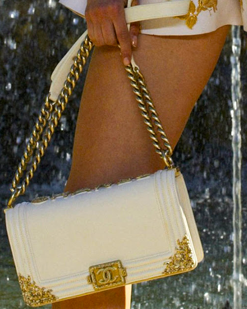 Chanel versailles 2025 boy bag