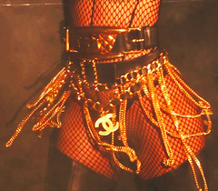 ** Chanel Vintage Pour It Up Rihanna Gold Chain Belt **