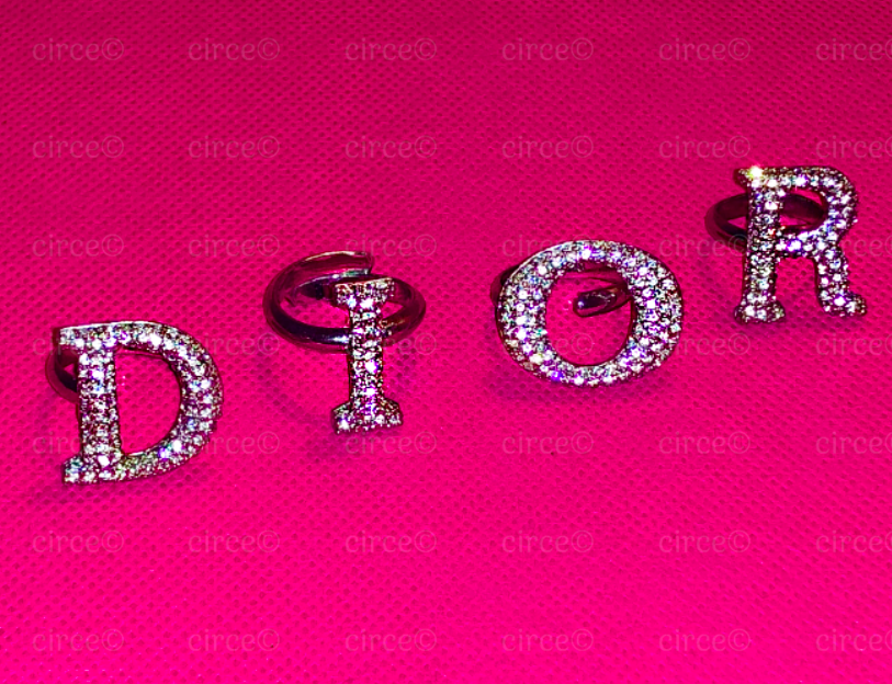 Dior shop rings letters