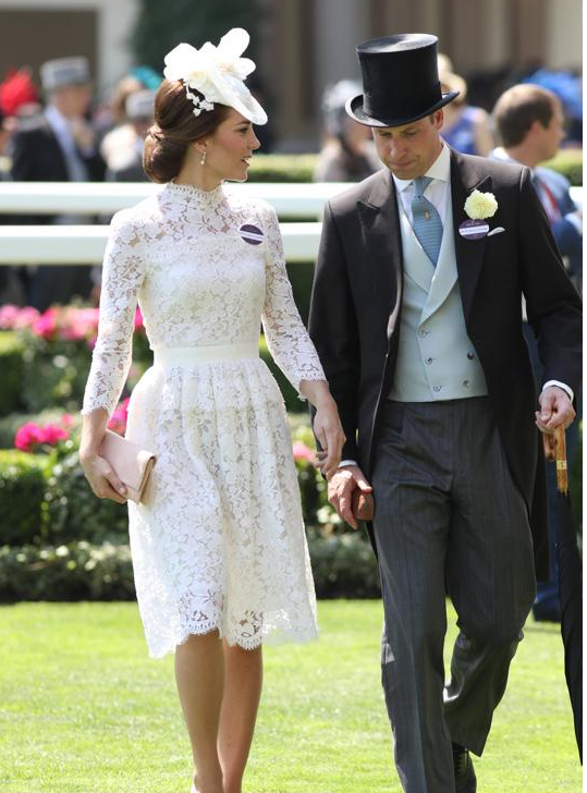 Alexander Mcqueen White Lace Dress Royal Ascot Kate Middleton